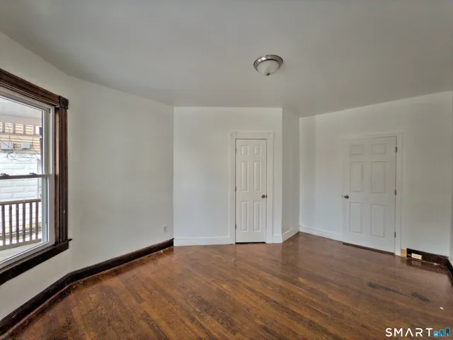 $1,900 | 64 Wood Street, Waterbury, CT 06704