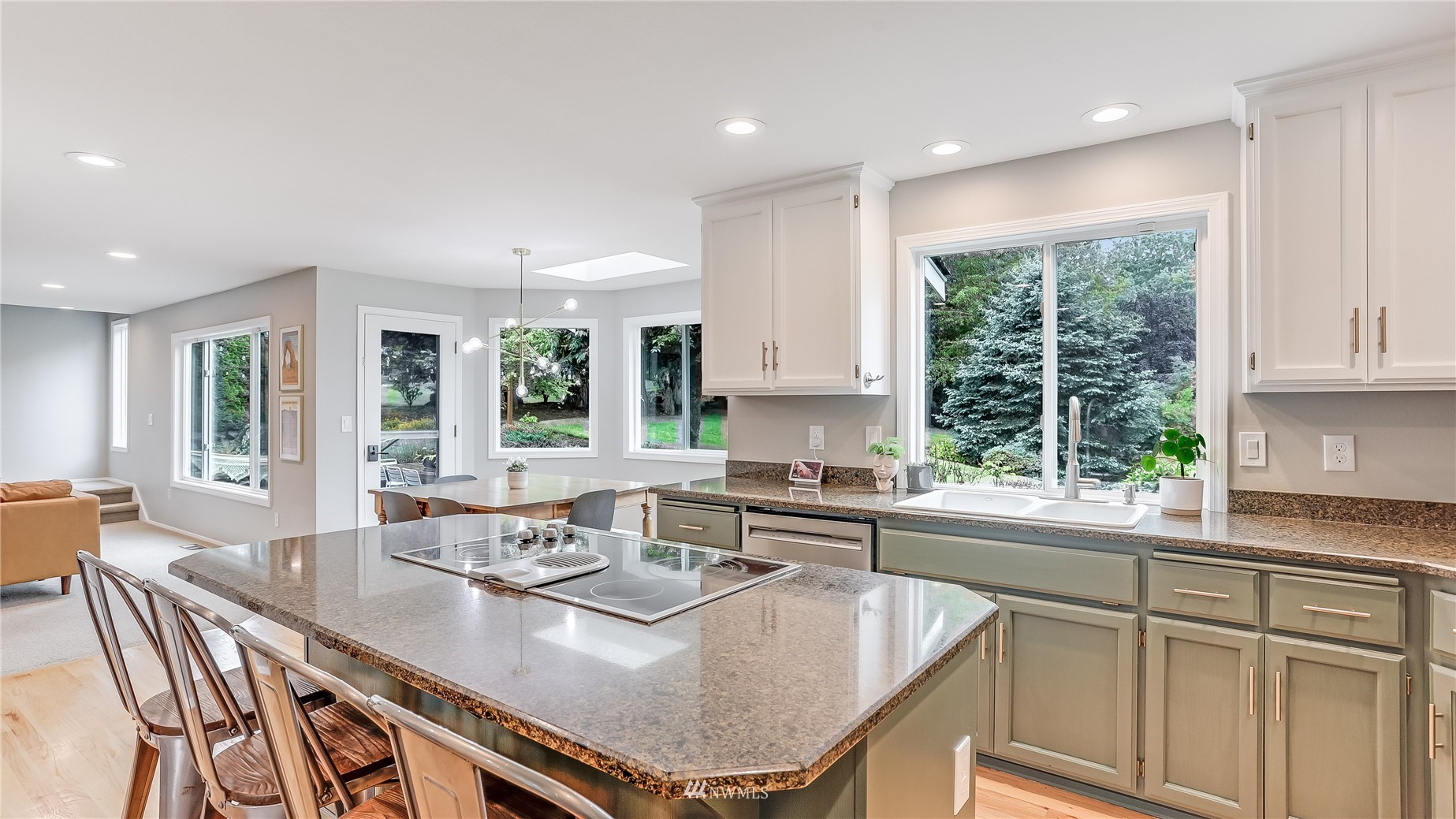 17407 187th Place Southeast Renton, WA 98058 - Photo 16 of 40 Gallery Image 16