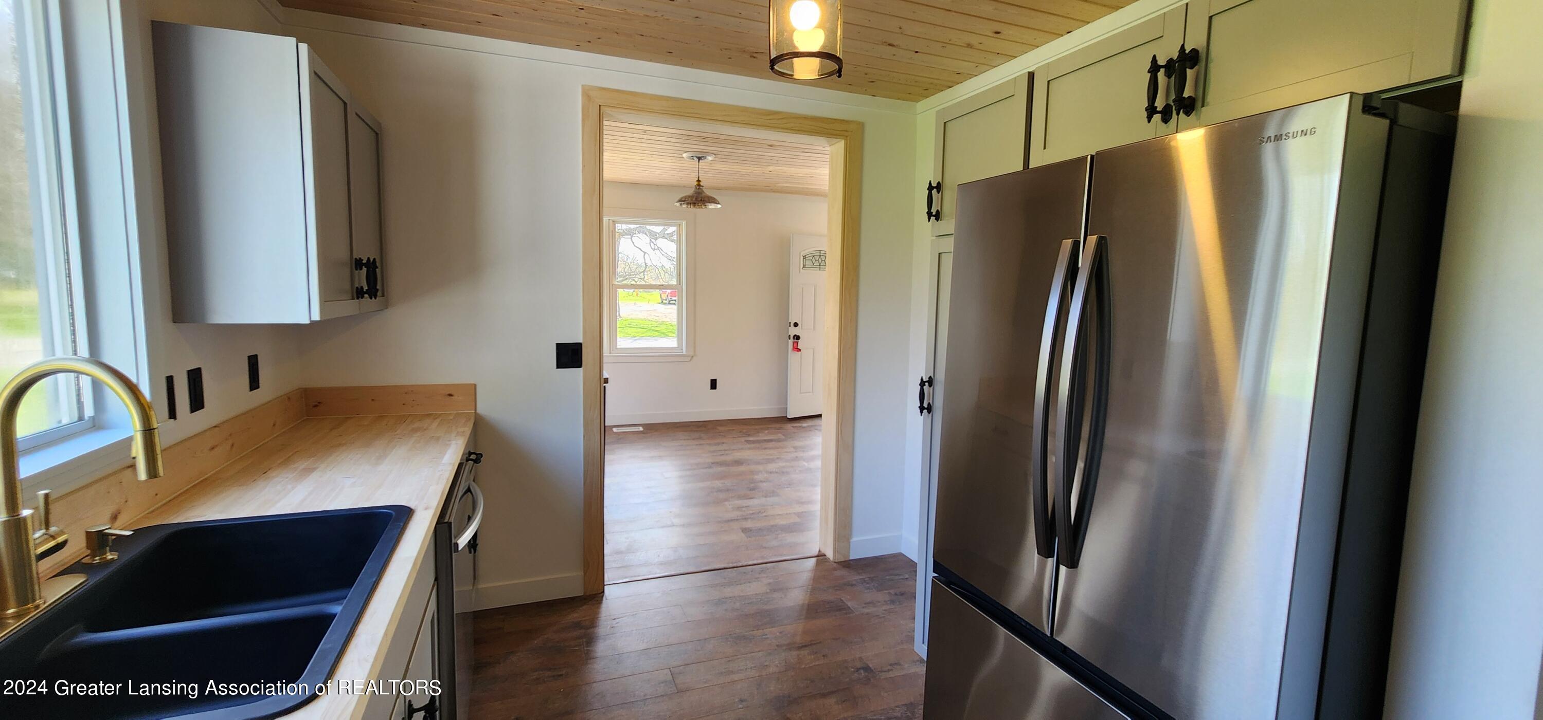 2325 North Eifert Road Holt, MI 48842 - Photo 18 of 42 20240416_110152