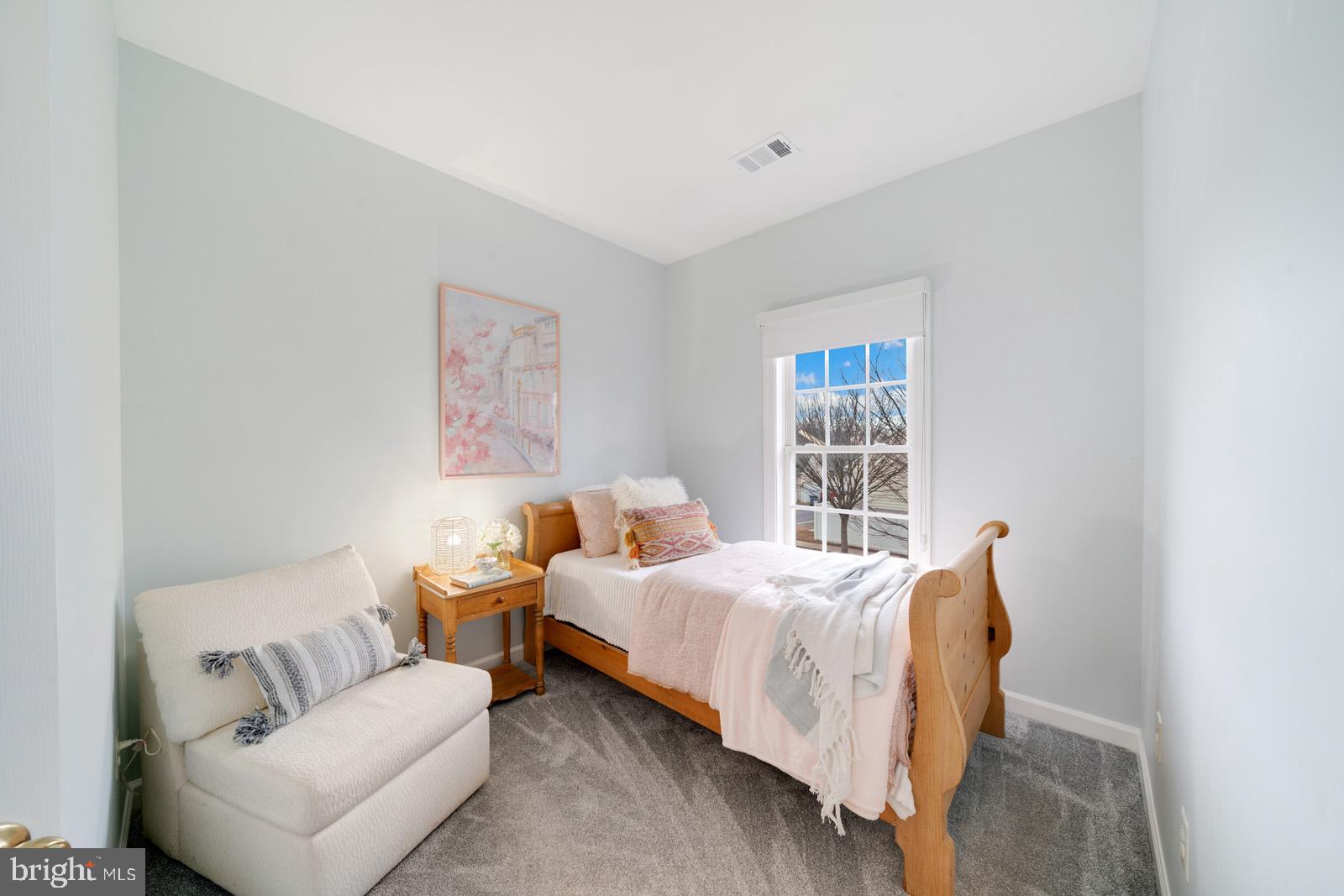 12044 Chestnut Glen Road Clarksburg, MD 20871 - Photo 23 of 52 Bedroom Three