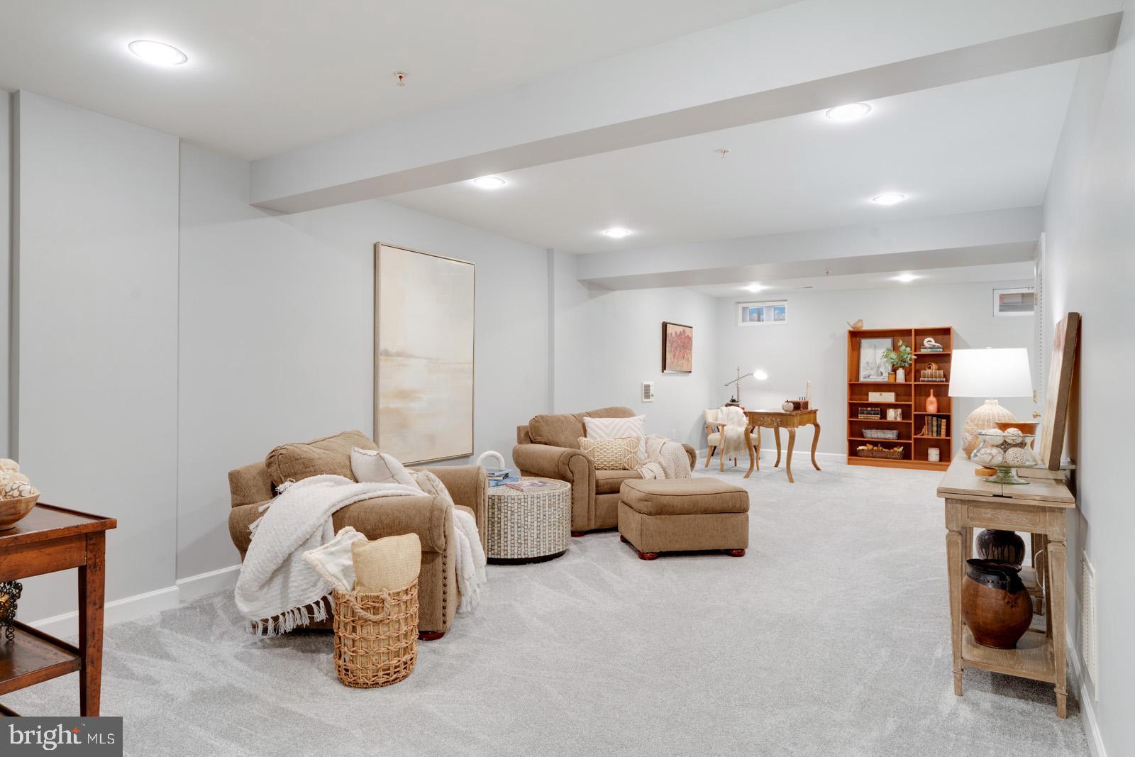 12044 Chestnut Glen Road Clarksburg, MD 20871 - Photo 25 of 52 Rec room