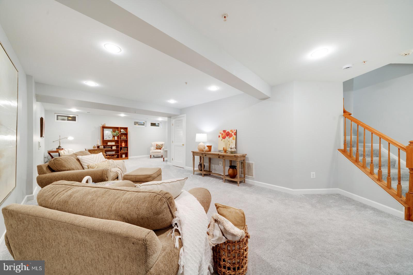 12044 Chestnut Glen Road Clarksburg, MD 20871 - Photo 27 of 52 Rec room