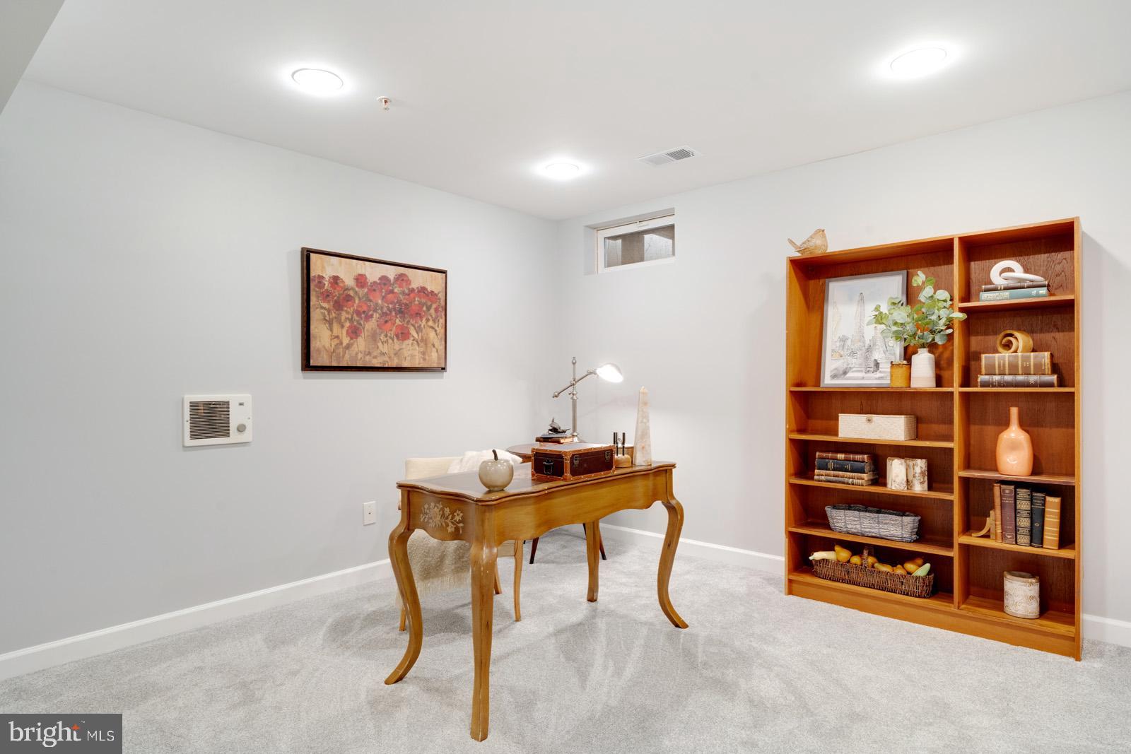 12044 Chestnut Glen Road Clarksburg, MD 20871 - Photo 30 of 52 Rec room