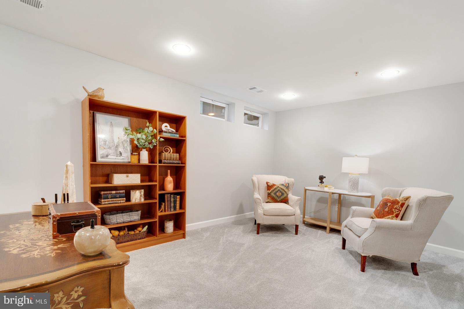 12044 Chestnut Glen Road Clarksburg, MD 20871 - Photo 31 of 52 Rec room