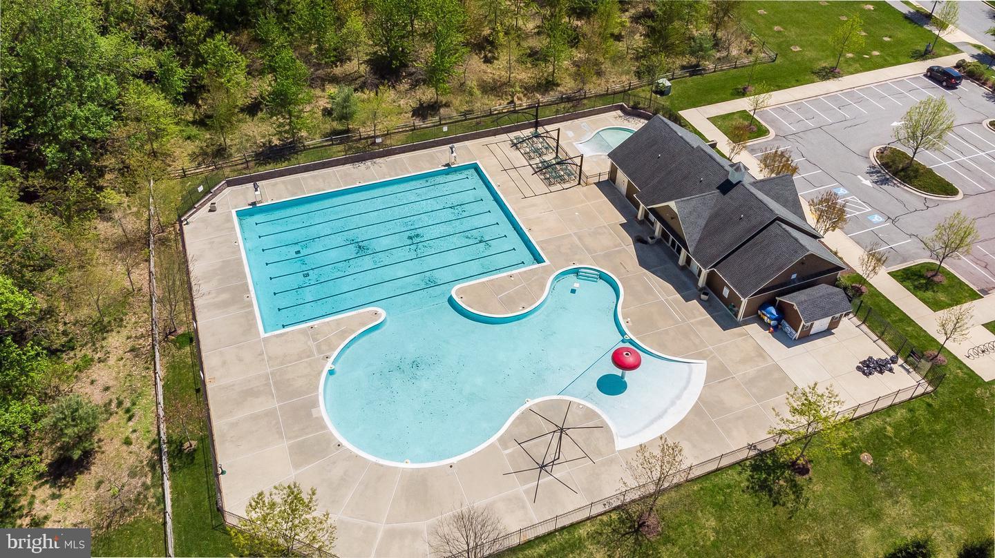12044 Chestnut Glen Road Clarksburg, MD 20871 - Photo 46 of 52 Second of two pools