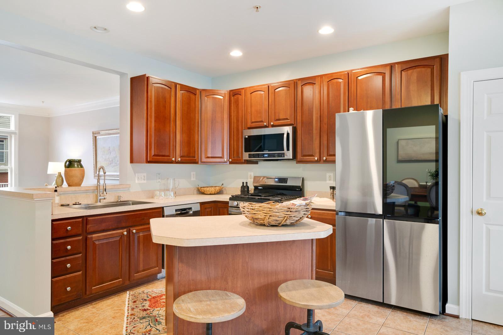 12044 Chestnut Glen Road Clarksburg, MD 20871 - Photo 8 of 52 Kitchen