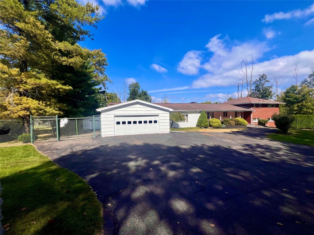 3233 Knapp Road Vestal, NY 13850 - Photo 3 of 40 Gallery Image 3