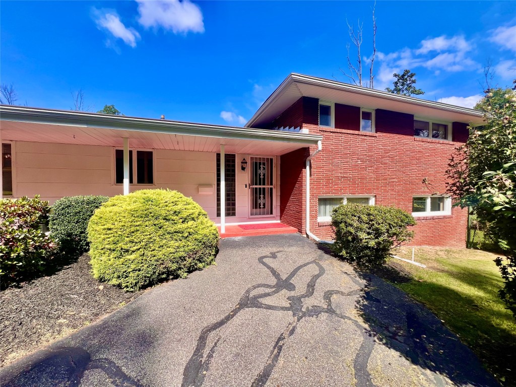 3233 Knapp Road Vestal, NY 13850 - Photo 4 of 40 Gallery Image 4