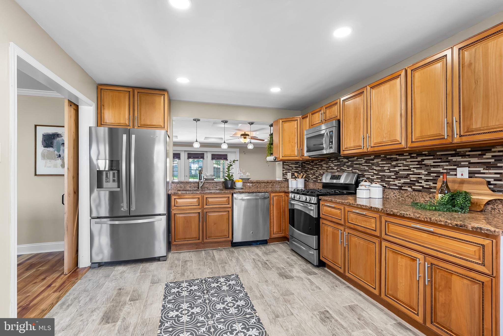 6513 Corkley Road Baltimore, MD 21237 - Photo 9 of 40