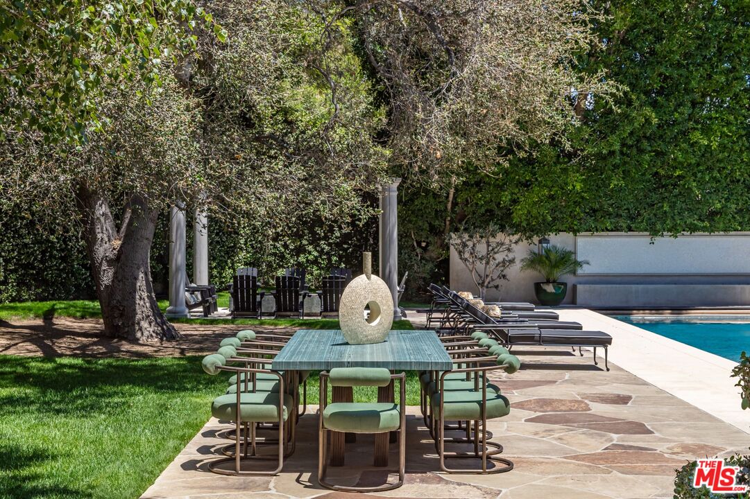 10911 Chalon Road Los Angeles, CA 90077 - Photo 11 of 43