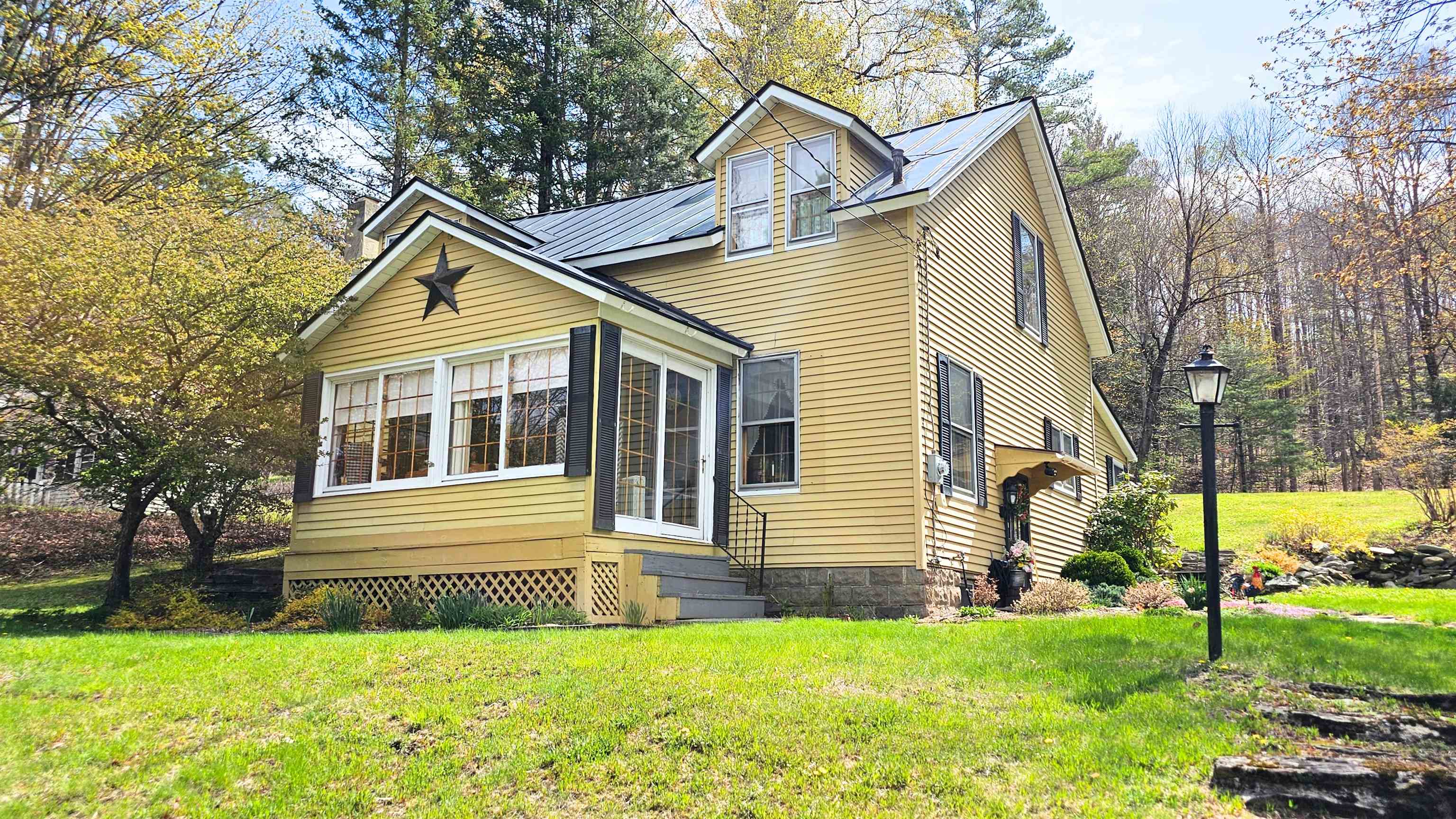 45 Reservoir Road Springfield, VT 05156 - Photo 1 of 32