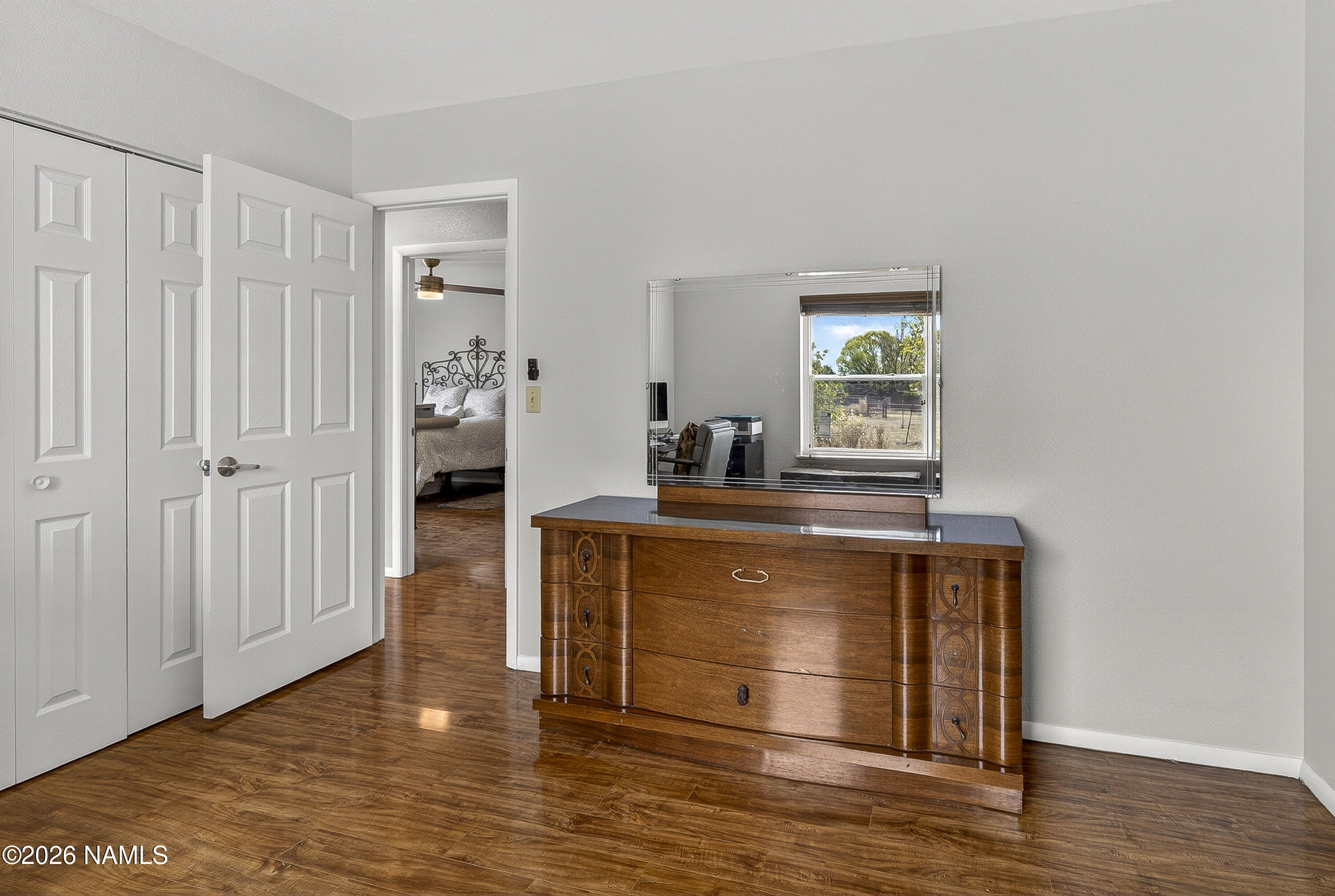 5640 East Atkinson Road Flagstaff, AZ 86004 - Photo 29 of 53 Guest Bedroom #1