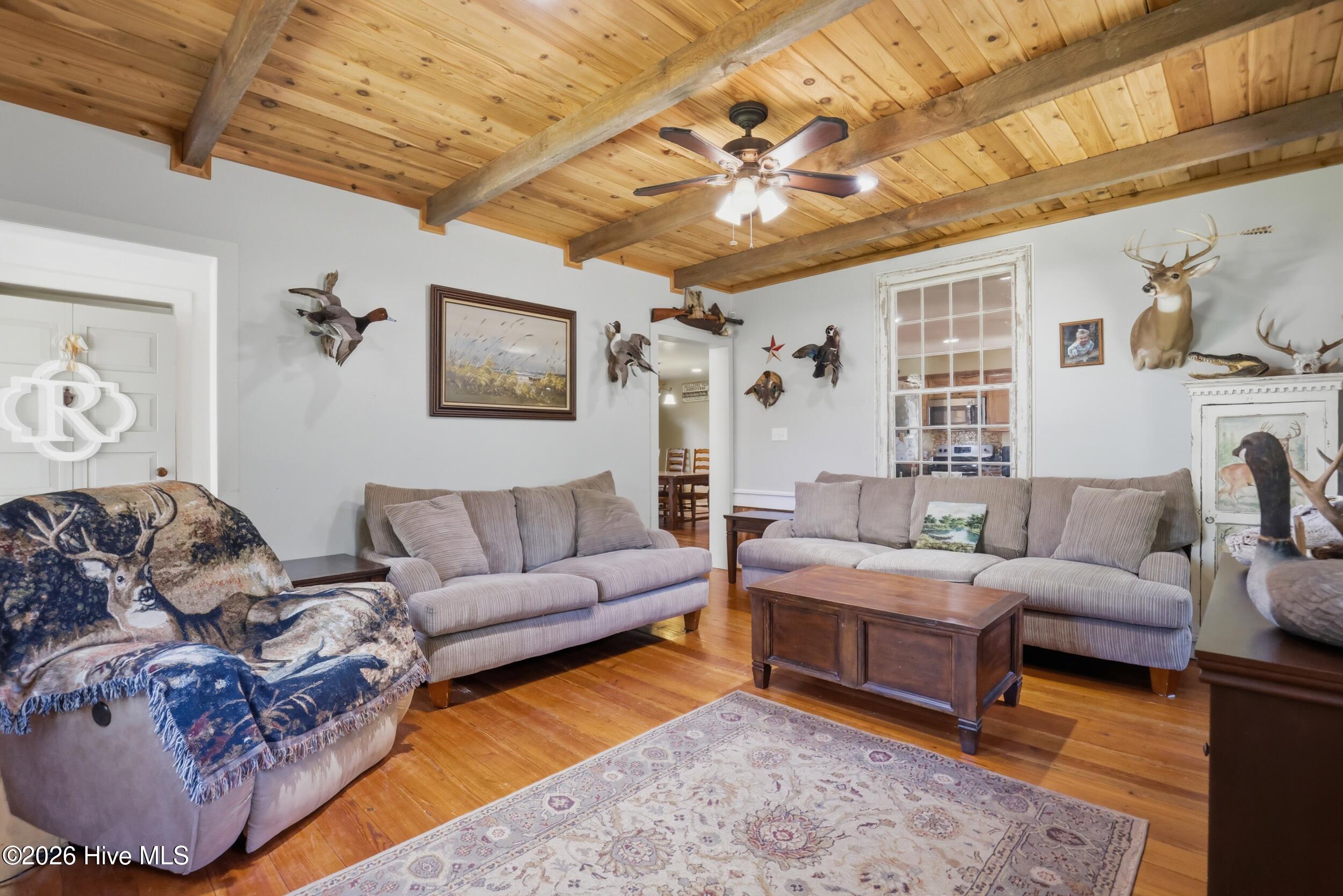 365 Goodwin Mill Road Hertford, NC 27944 - Photo 12 of 38 living room