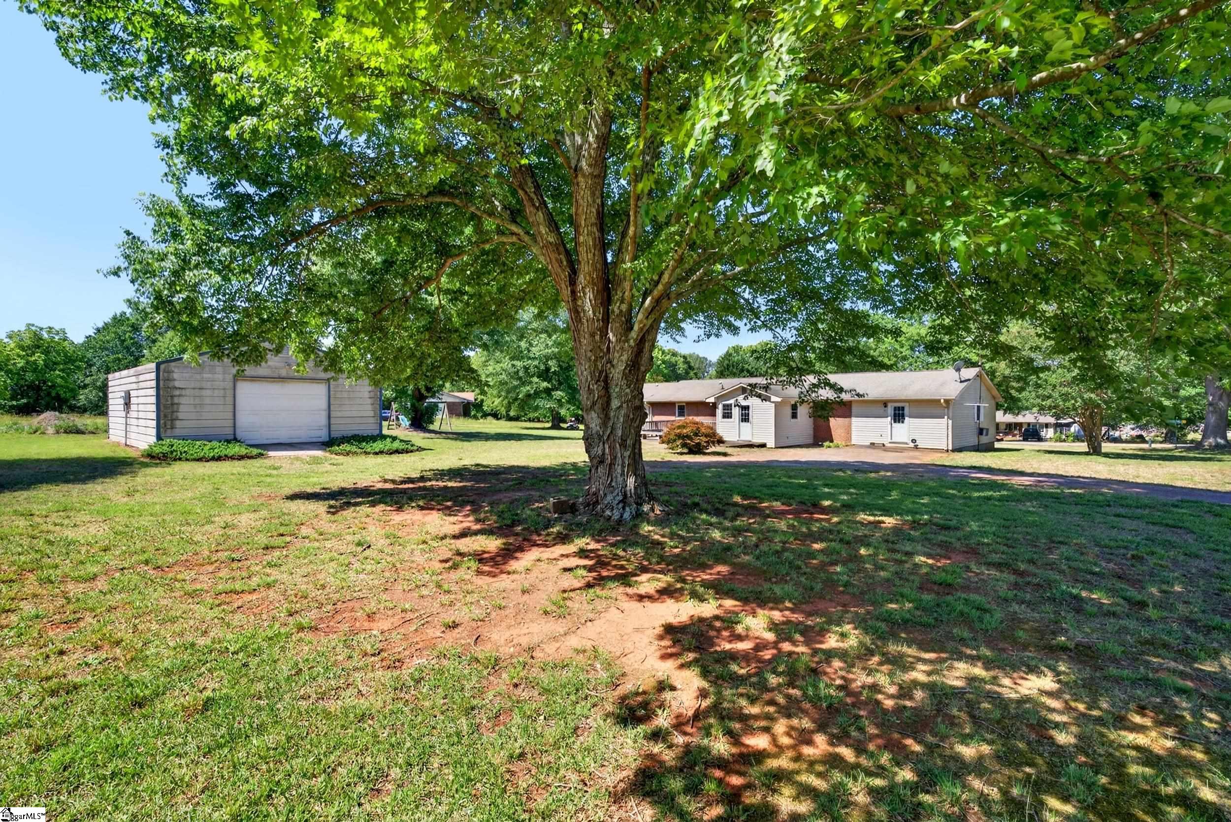 111 State Rd S-42-9220 Boiling Springs, SC 29316 - Photo 6 of 50