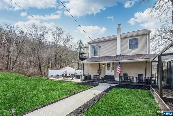 $534,900 | 27 Mountain Avenue, Wanaque, NJ 07465