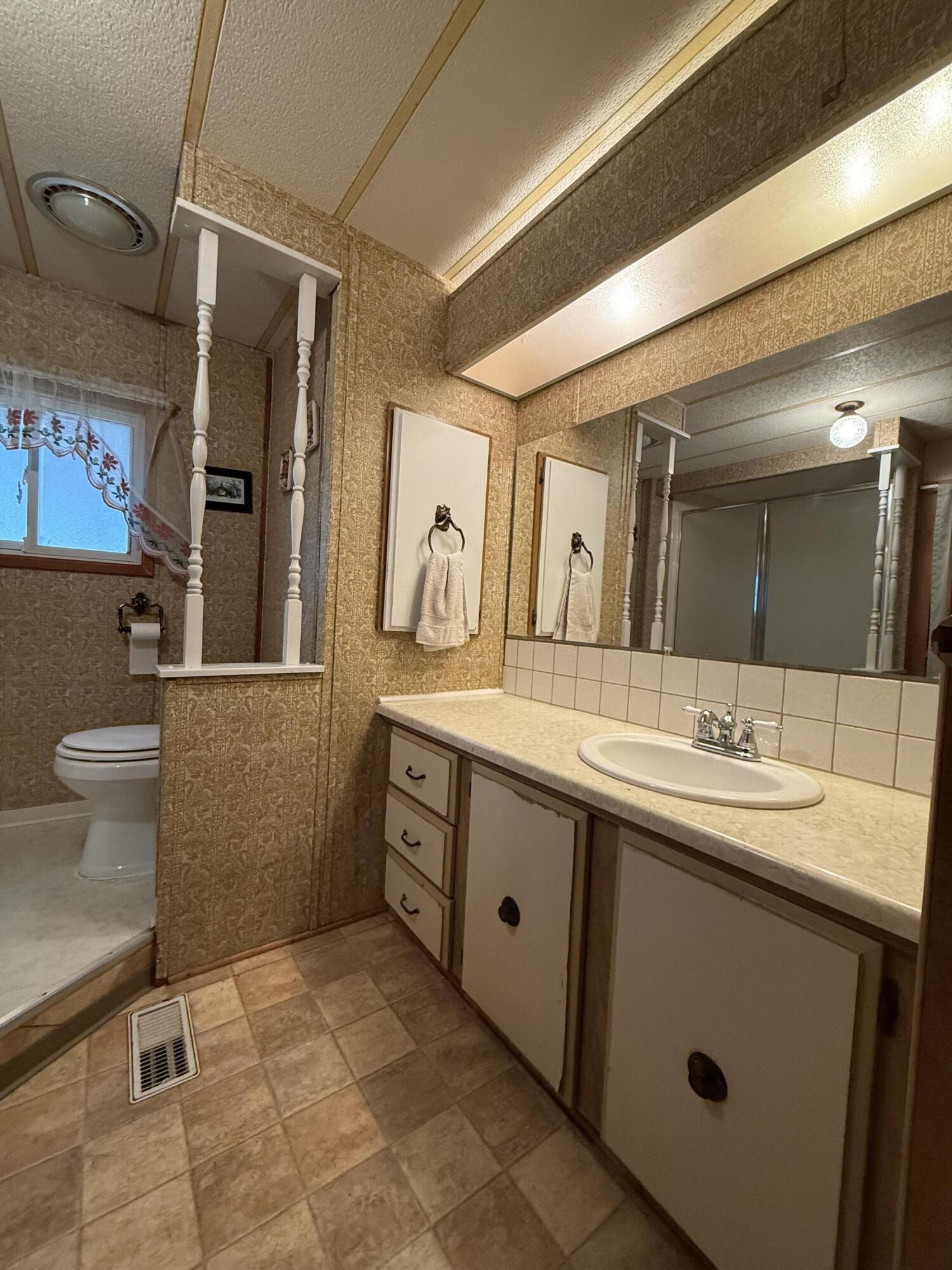 7992 Elliott Road Klamath Falls, OR 97603 - Photo 51 of 67 IMG_7716