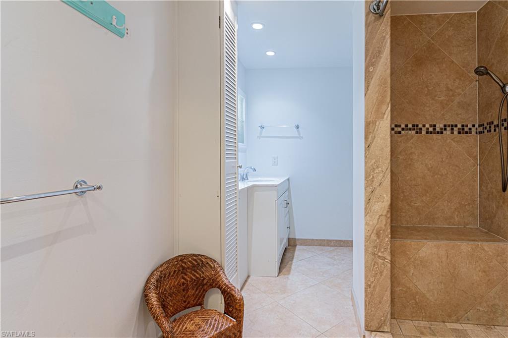 5216 Maple Lane Naples, FL 34113 - Photo 24 of 33 Main Bath
