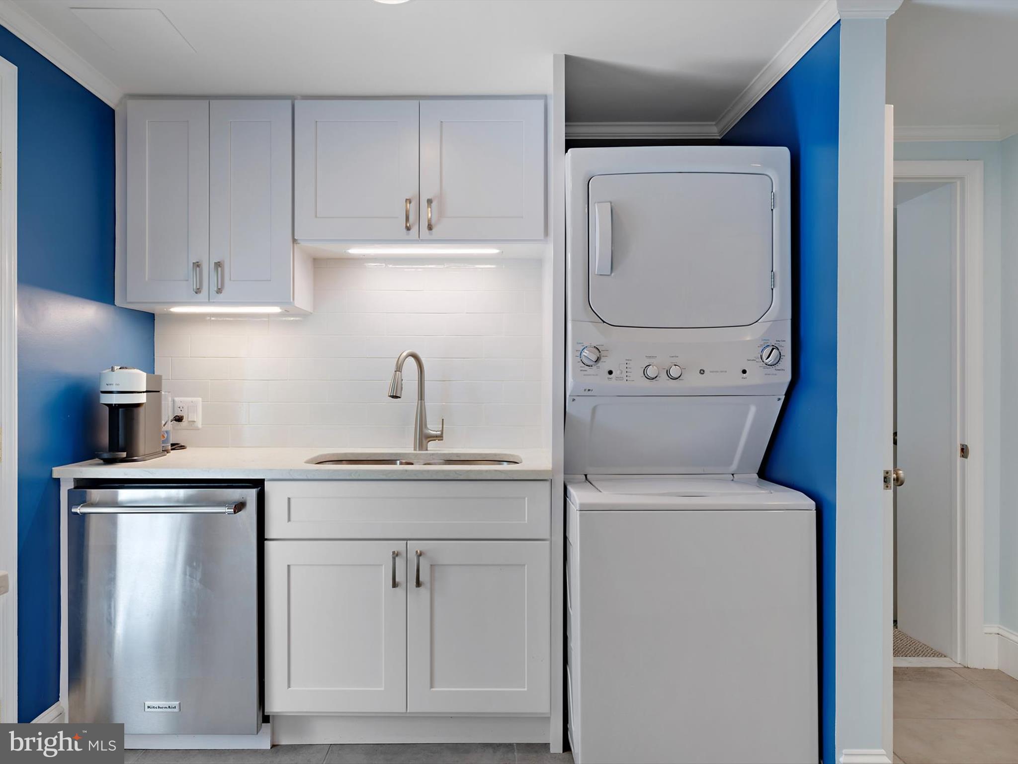 6 Brice Road Annapolis, MD 21409 - Photo 43 of 107 a utility room with dryer and washer