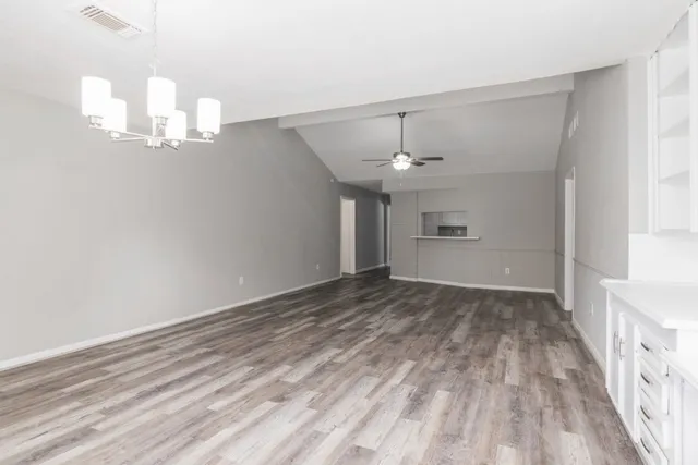 $219,900 | 155 Coach Lamp Lane, Houston, TX 77060