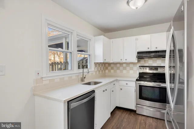 $2,750 | 7662 Sherlock Court, Pasadena, MD 21122