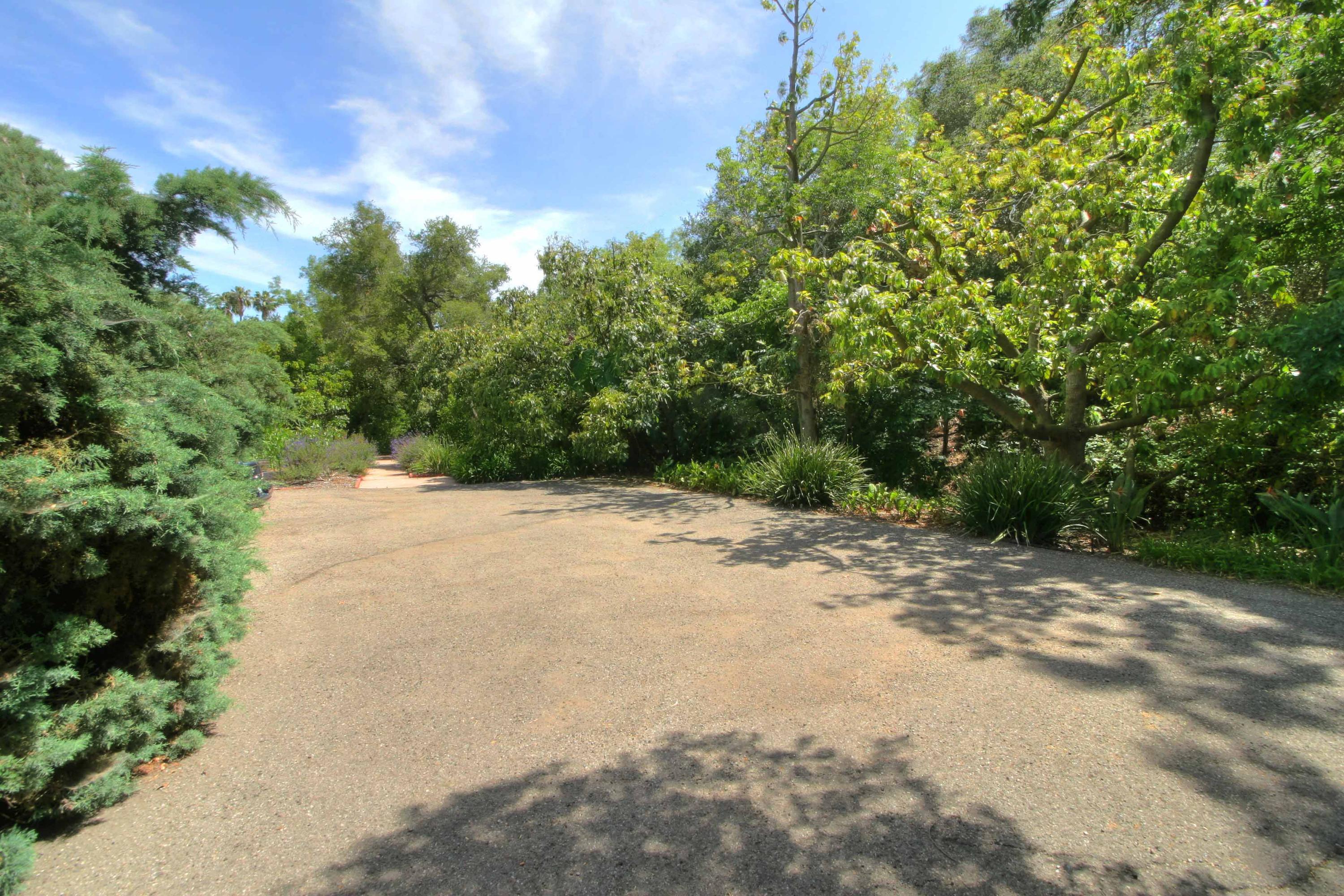 3739 Foothill Road Santa Barbara, CA 93105 - Photo 16 of 20 8069_EXTRAPARKING-72dpiRESZ