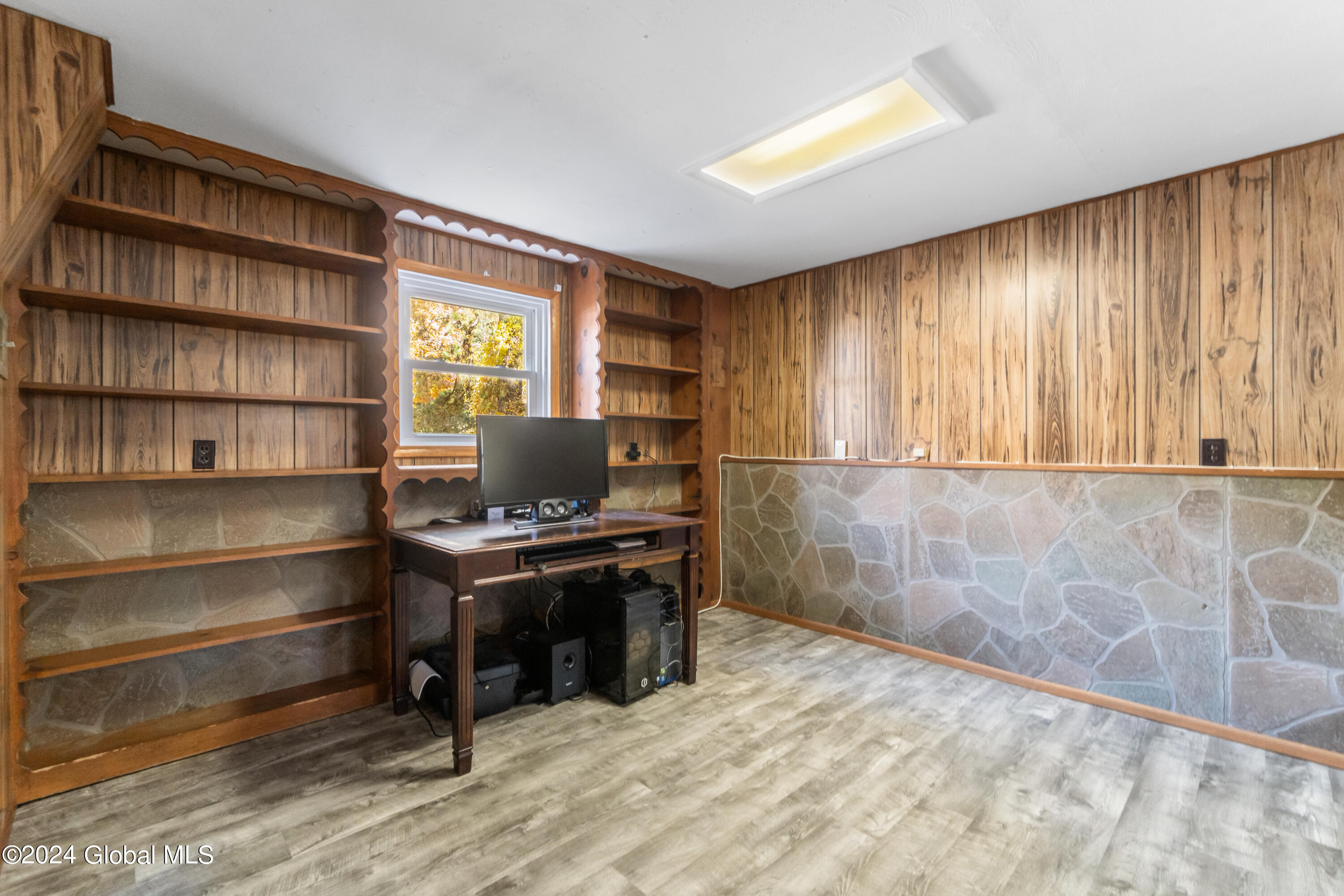 6 Surrey Lane Milton, NY 12020 - Photo 21 of 31 34-DSC00949