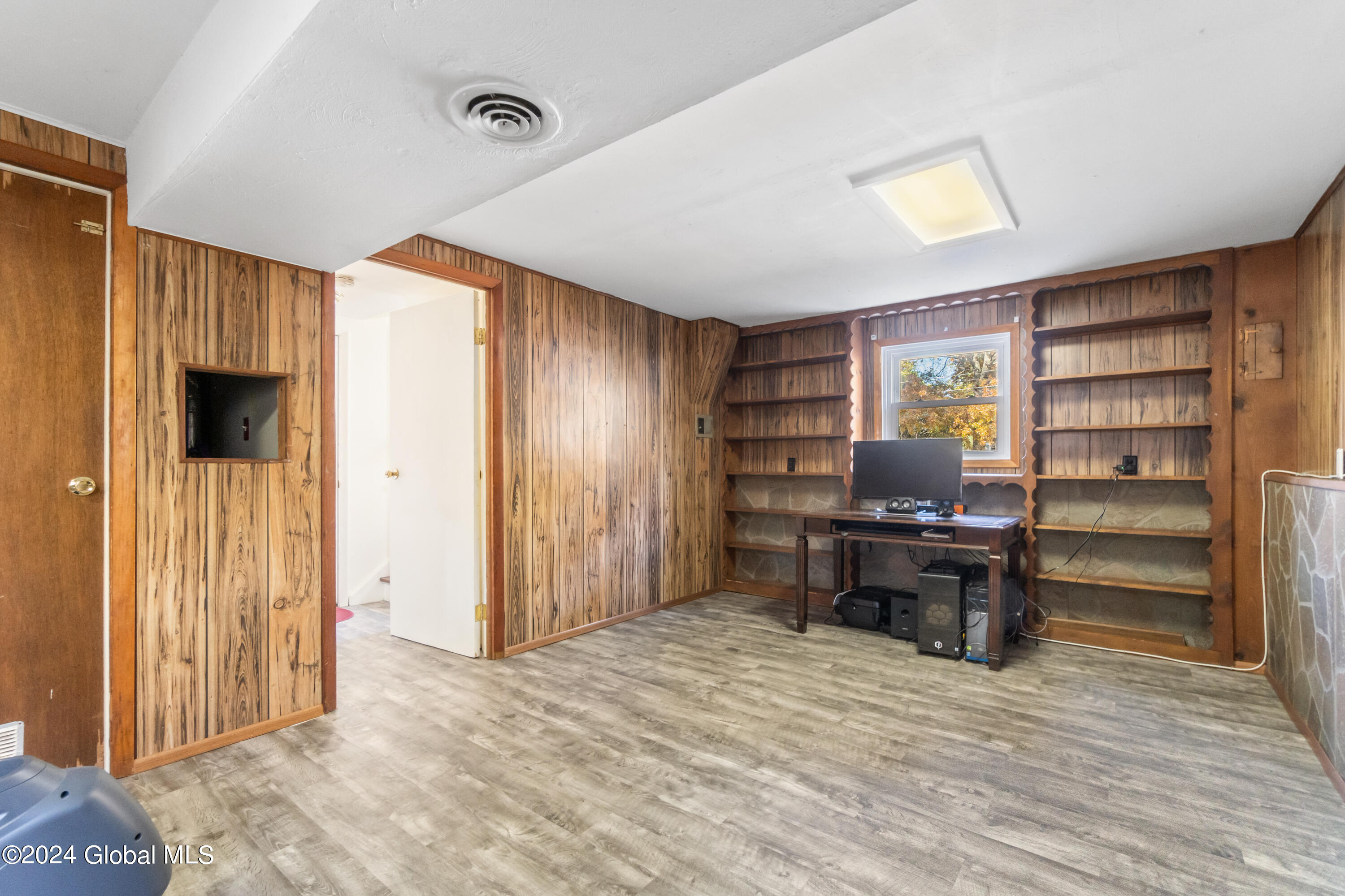 6 Surrey Lane Milton, NY 12020 - Photo 23 of 31 36-DSC00953