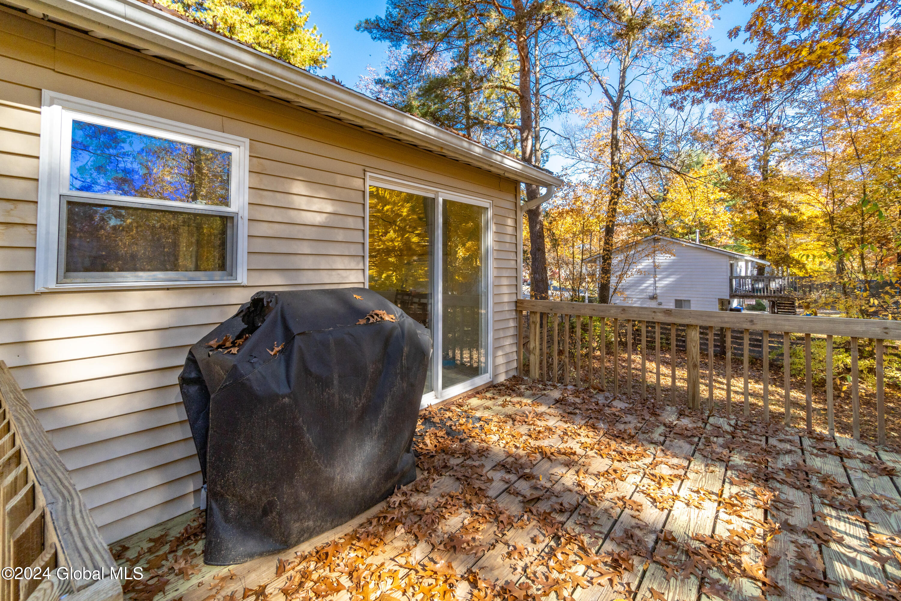 6 Surrey Lane Milton, NY 12020 - Photo 30 of 31 15-6 Surrey Ln-15