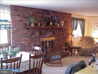 1246 West Bridge Street Spring City, PA 19475 - Photo 3 of 6
