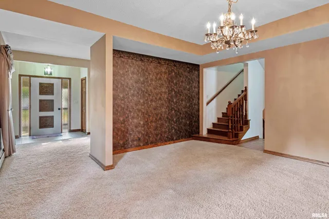 $259,900 | 114 South Blair Street, Virden, IL 62690