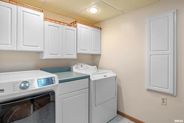 $259,900 | 114 South Blair Street, Virden, IL 62690