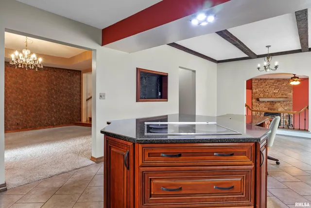 $259,900 | 114 South Blair Street, Virden, IL 62690