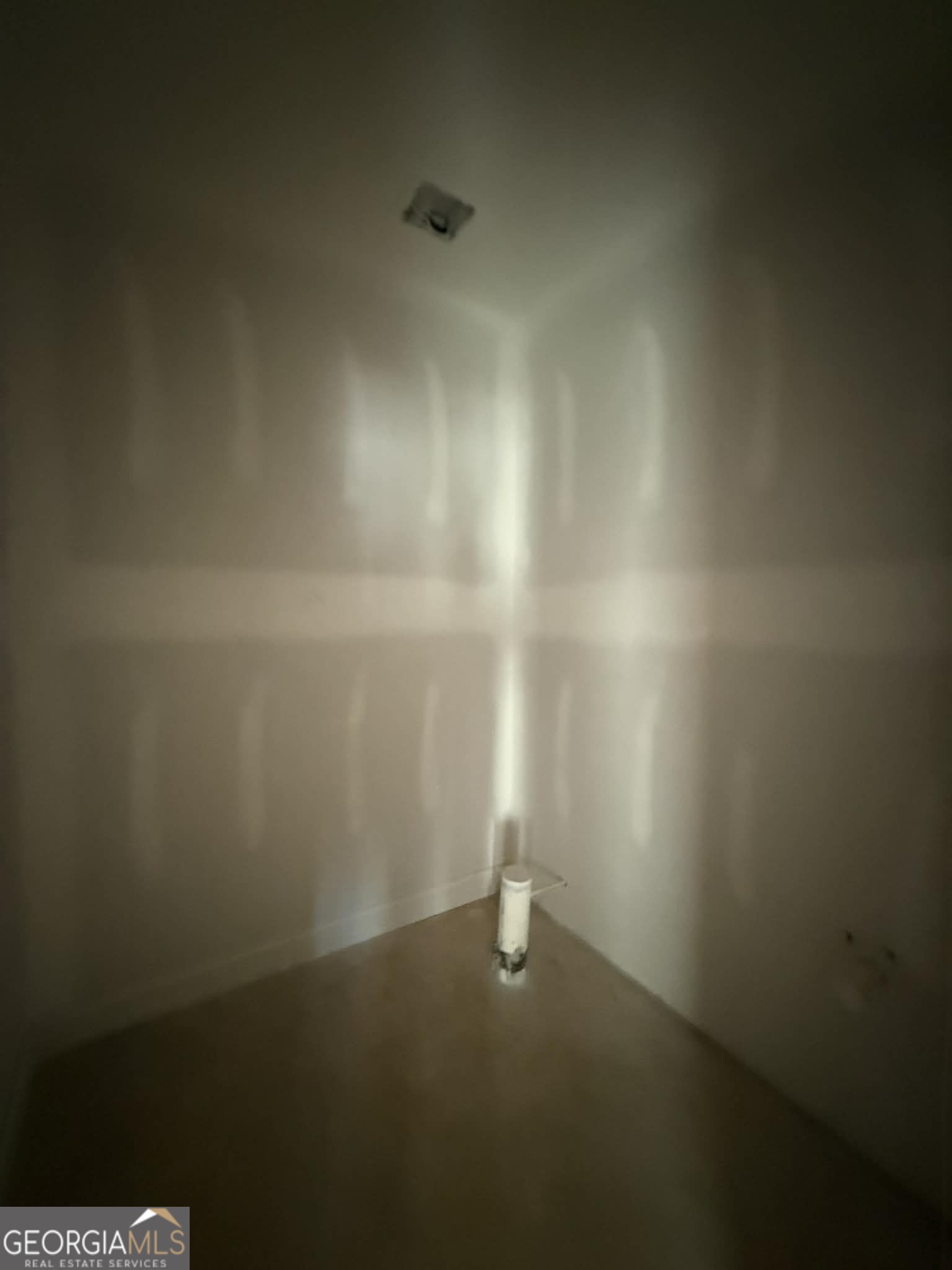 335 Yancey Road Covington, GA 30014 - Photo 7 of 57