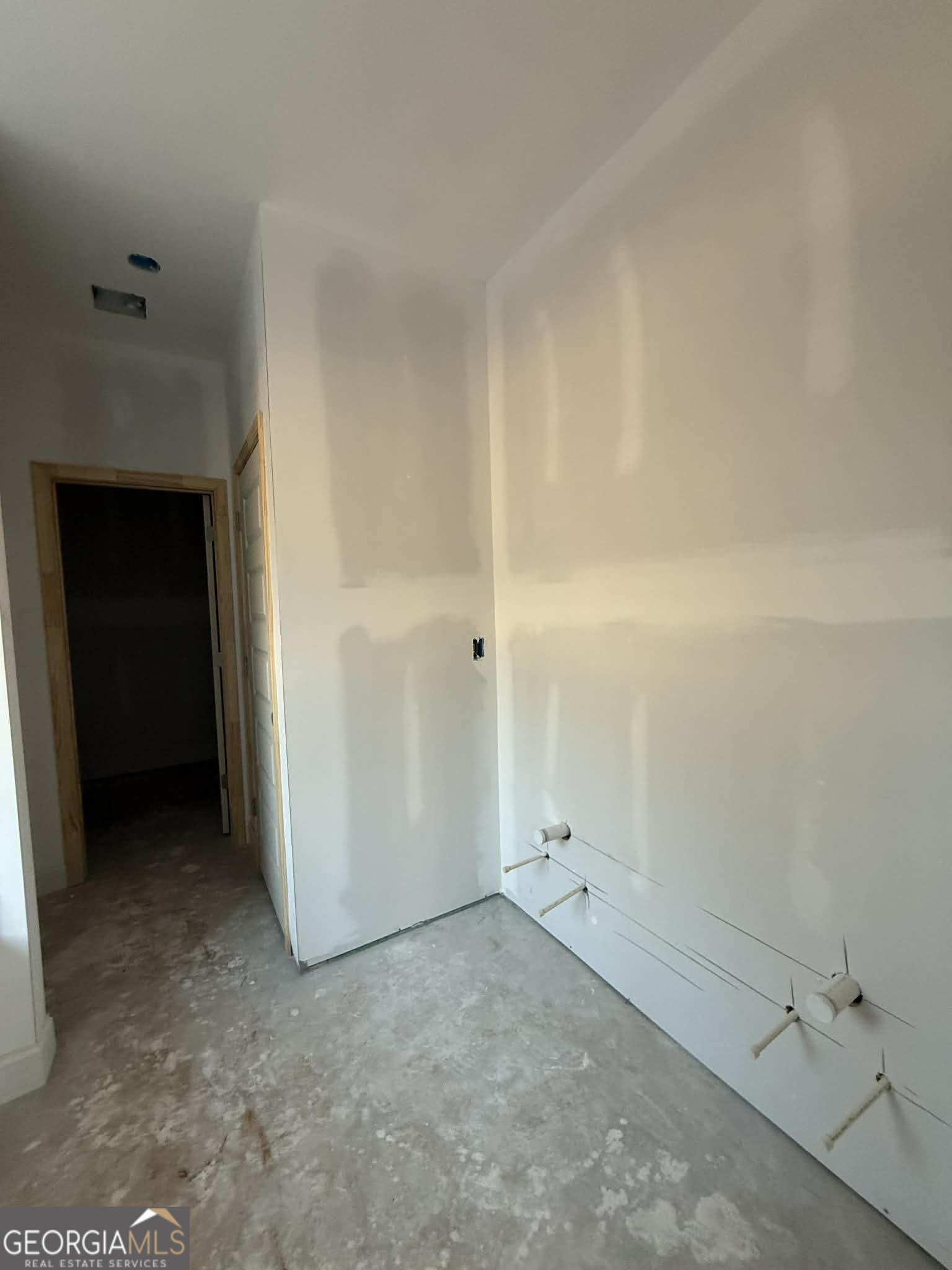 335 Yancey Road Covington, GA 30014 - Photo 9 of 57