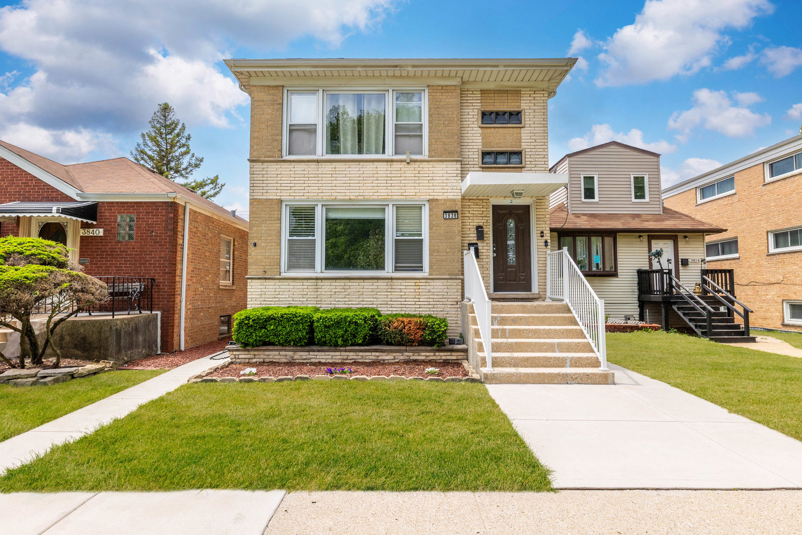 3838 Ridgeland Avenue Berwyn, IL 60402 - Photo 1 of 32