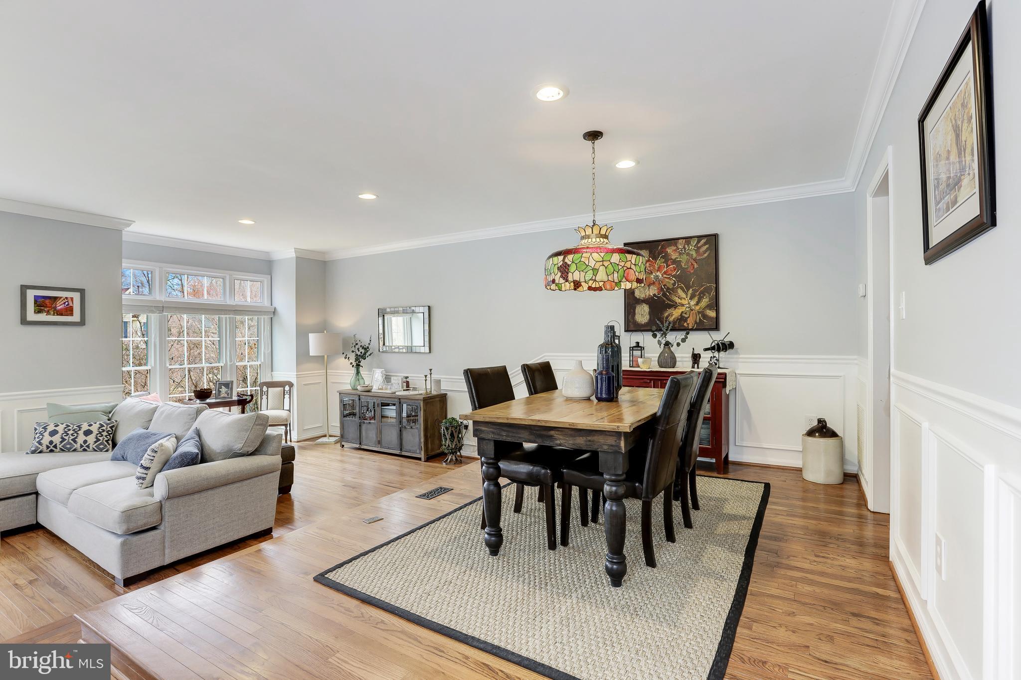 1369 Heritage Oak Way Reston, VA 20194 - Photo 11 of 48