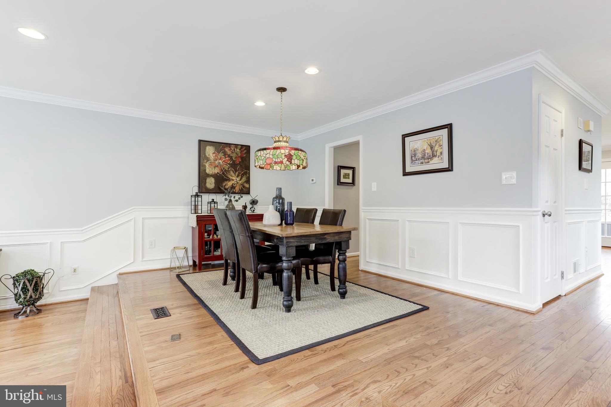 1369 Heritage Oak Way Reston, VA 20194 - Photo 16 of 48