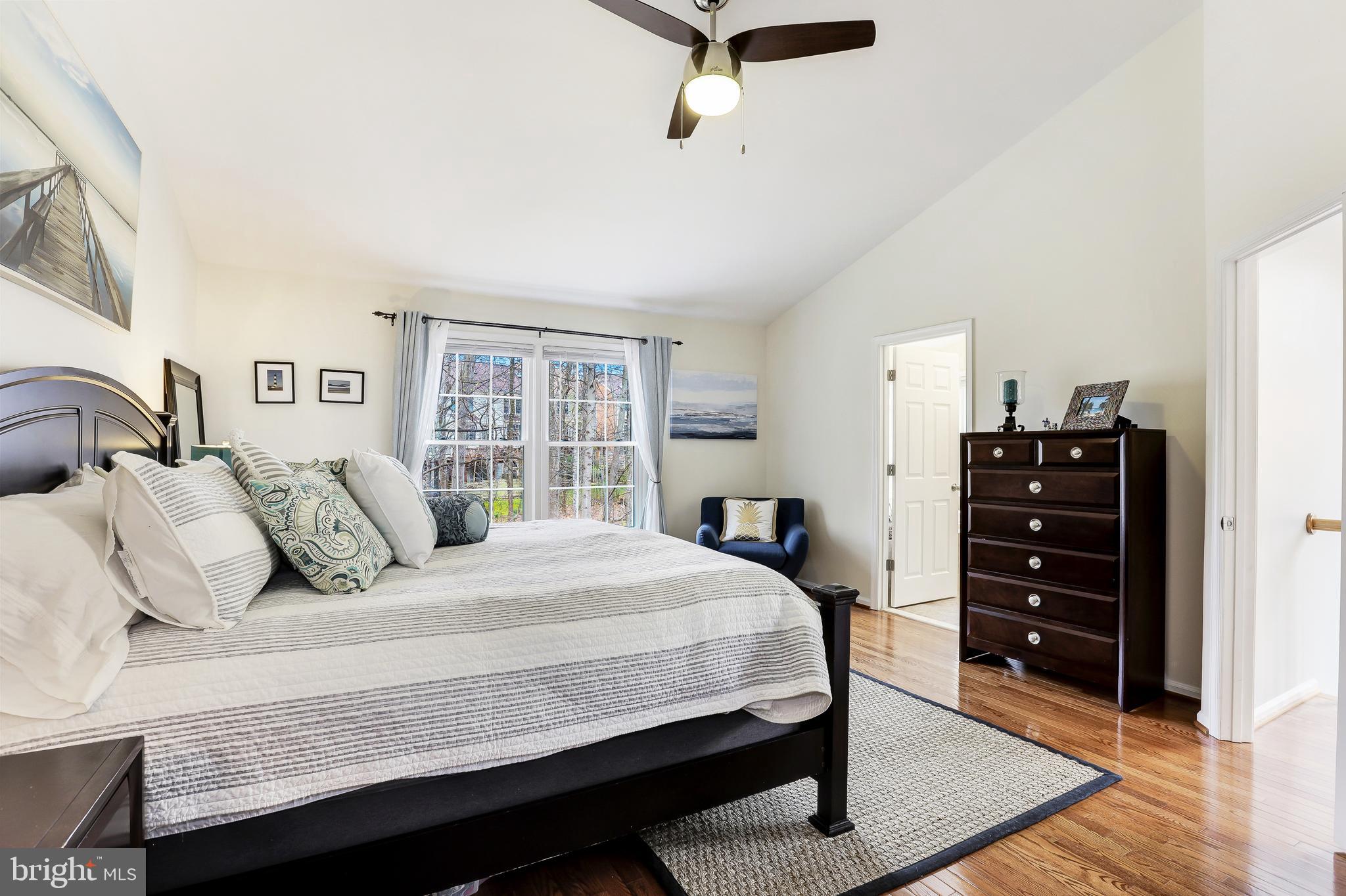 1369 Heritage Oak Way Reston, VA 20194 - Photo 29 of 48