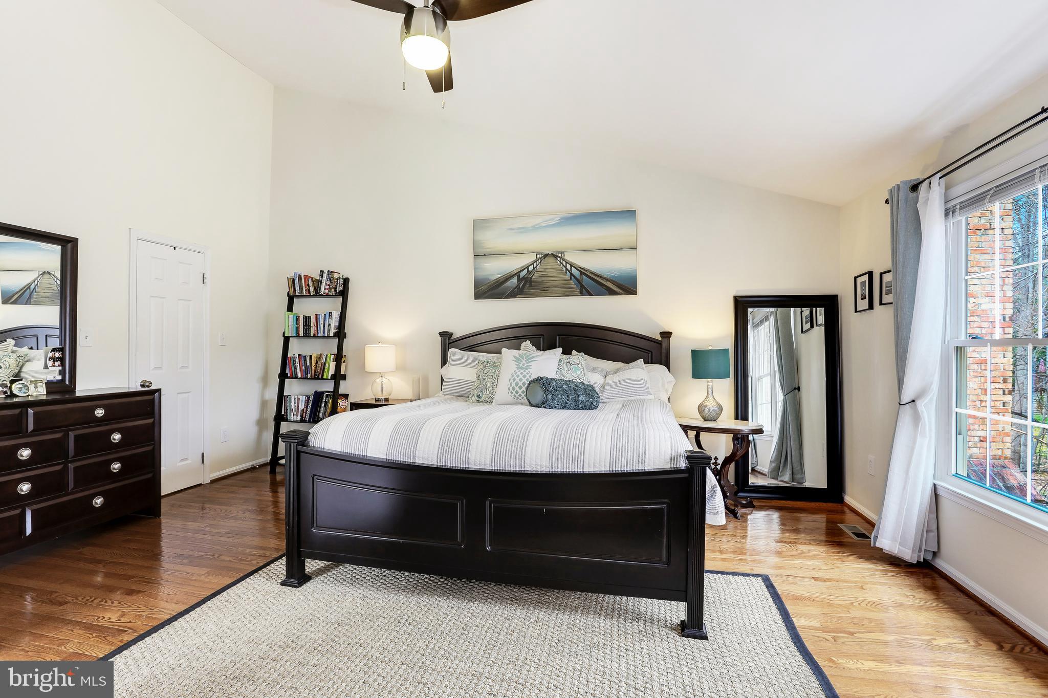 1369 Heritage Oak Way Reston, VA 20194 - Photo 32 of 48