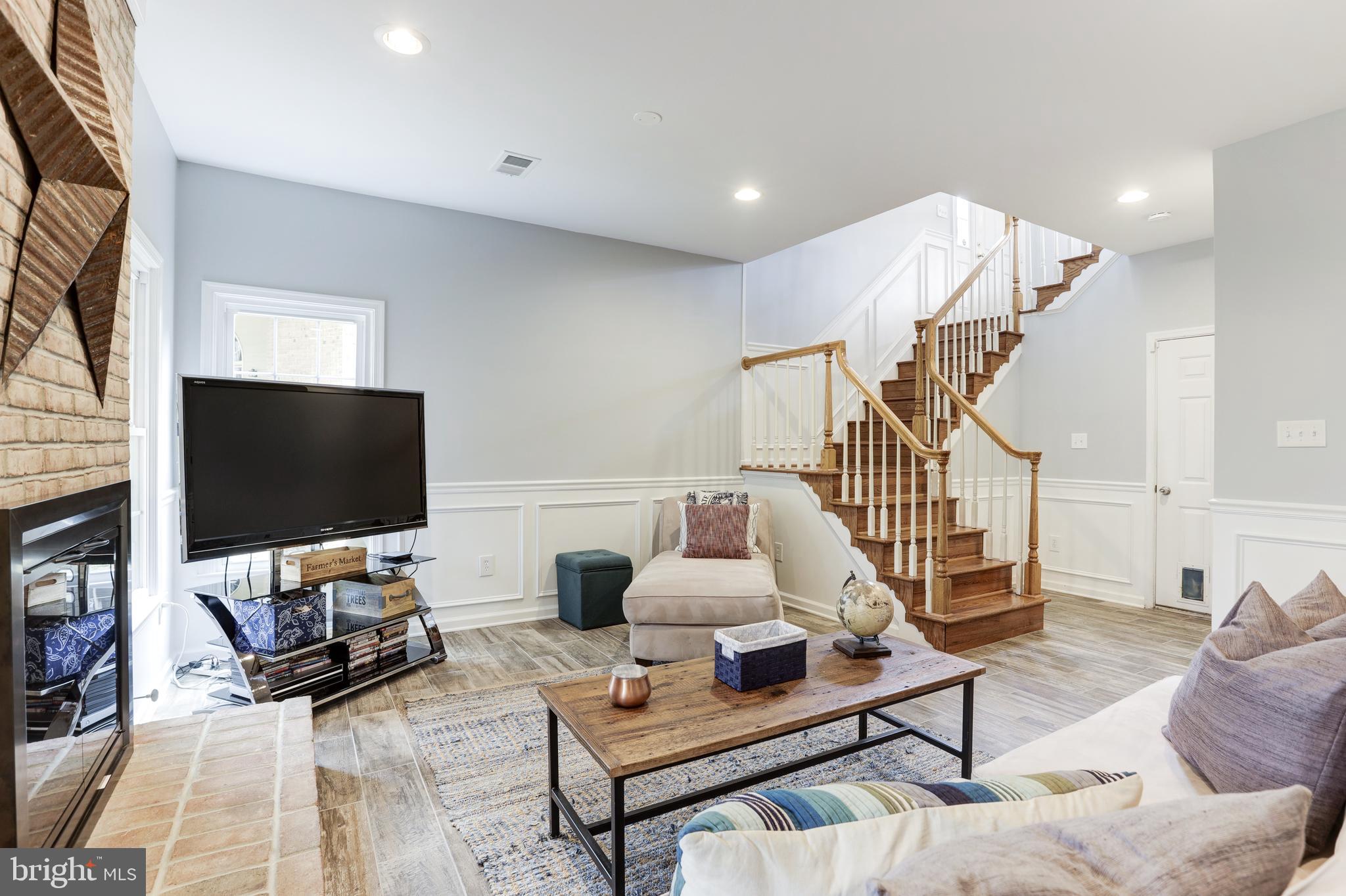 1369 Heritage Oak Way Reston, VA 20194 - Photo 36 of 48