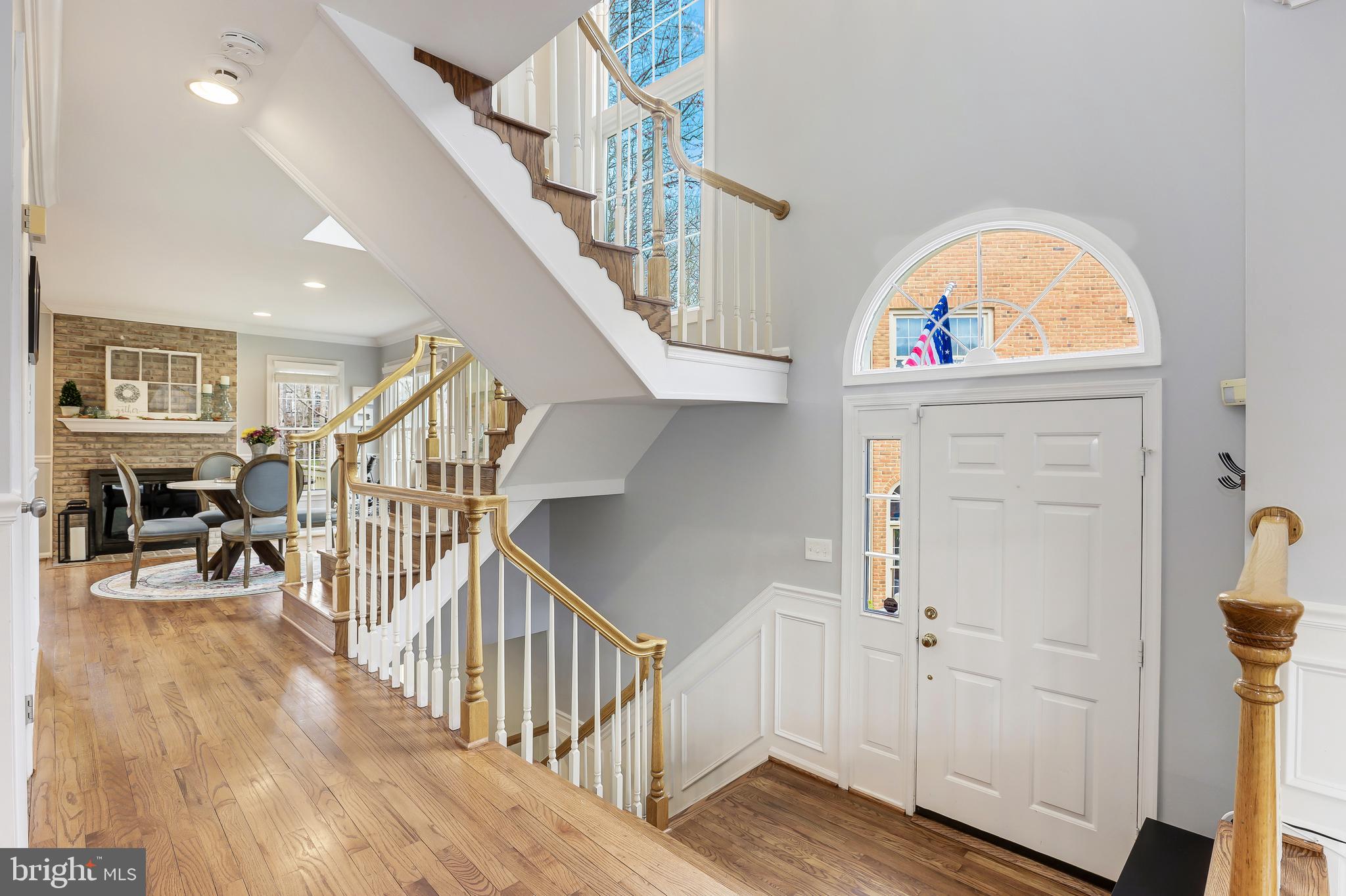 1369 Heritage Oak Way Reston, VA 20194 - Photo 5 of 48