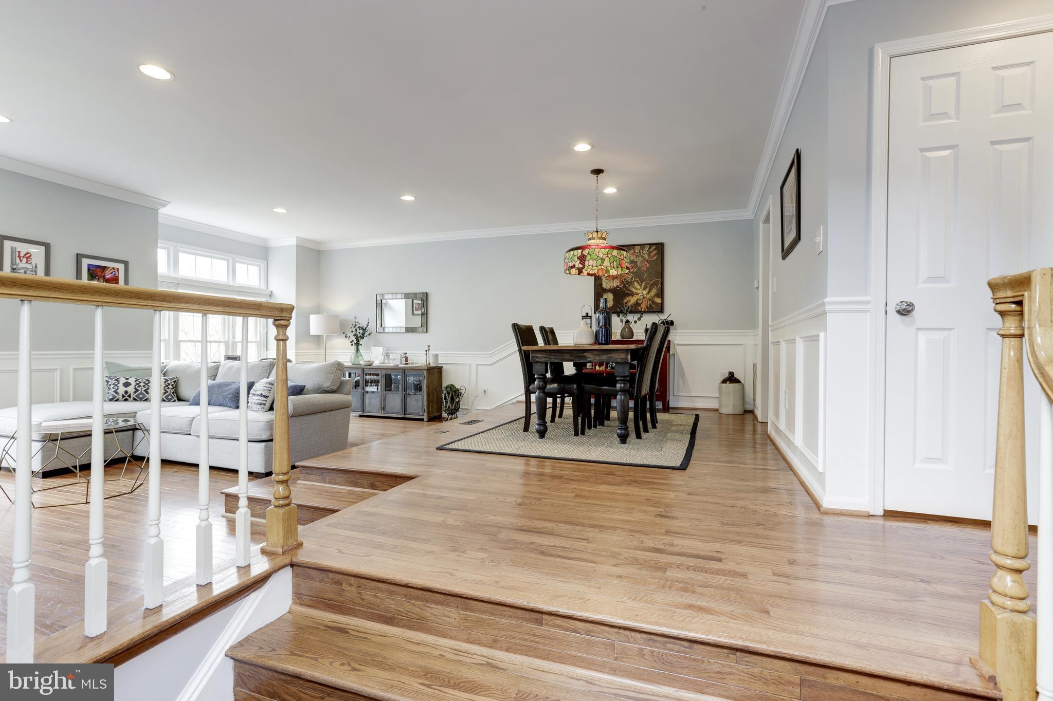 1369 Heritage Oak Way Reston, VA 20194 - Photo 10 of 48