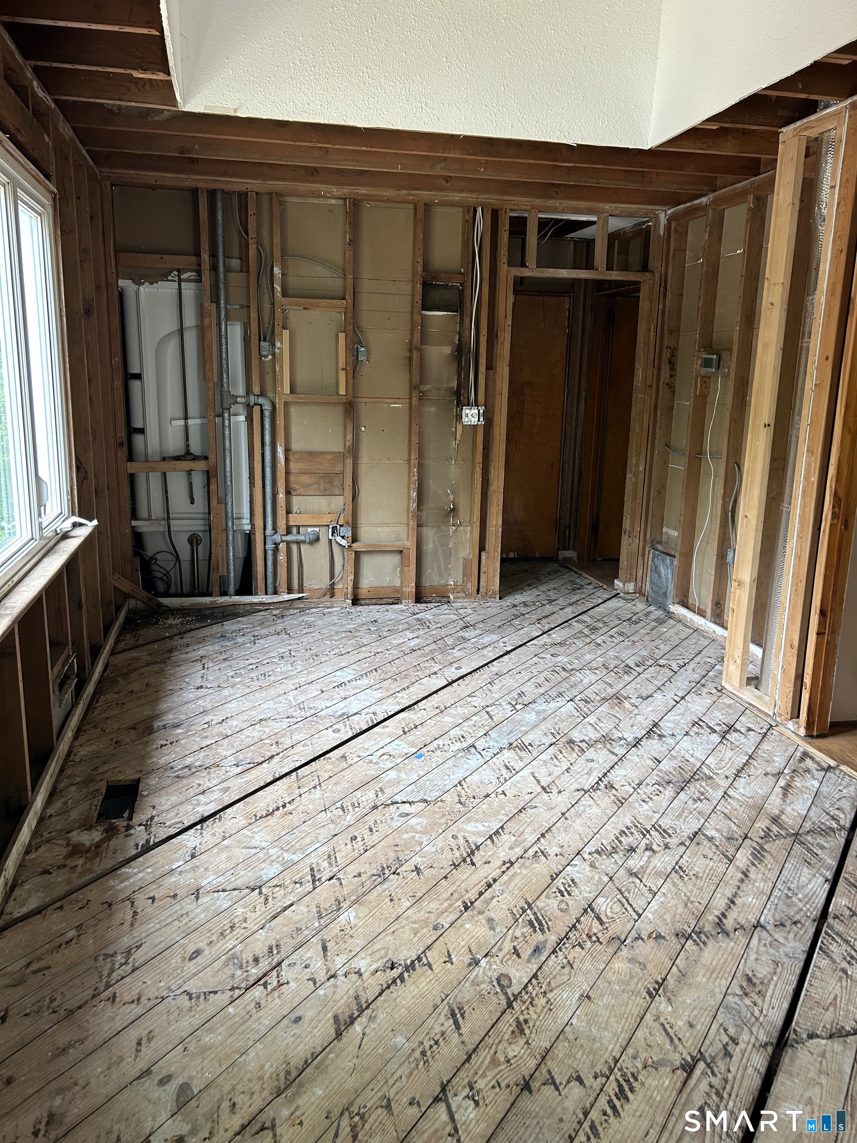 231 Patterson Street Torrington, CT 06790 - Photo 8 of 20