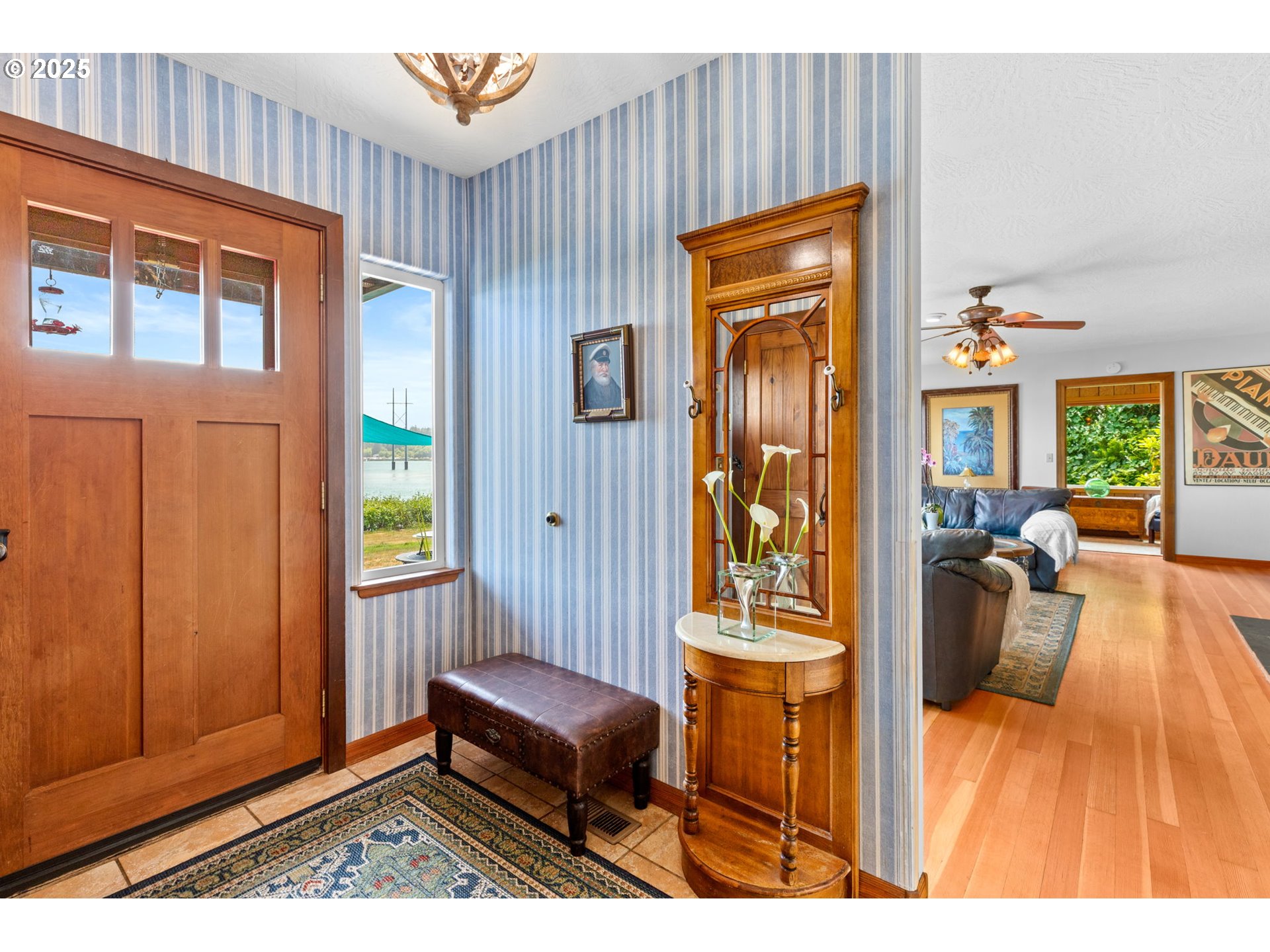 944 North Bayview Road Waldport, OR 97394 - Photo 5 of 48 Gallery Image 5