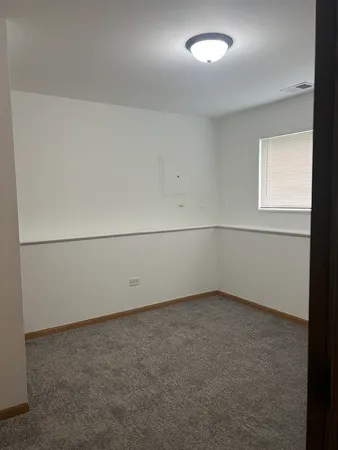 $2,300 | 295 Holiday Lane, Unit 295, Hainesville, IL 60073
