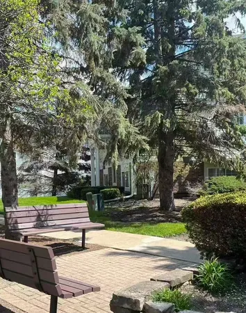 $2,300 | 295 Holiday Lane, Unit 295, Hainesville, IL 60073