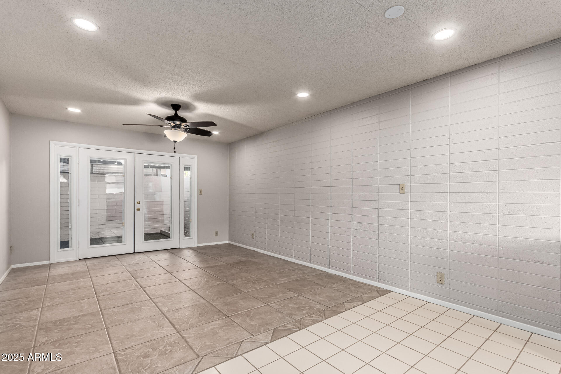 6721 East McDowell Road, Unit B314 Scottsdale, AZ 85257 - Photo 7 of 31 a view of an empty room