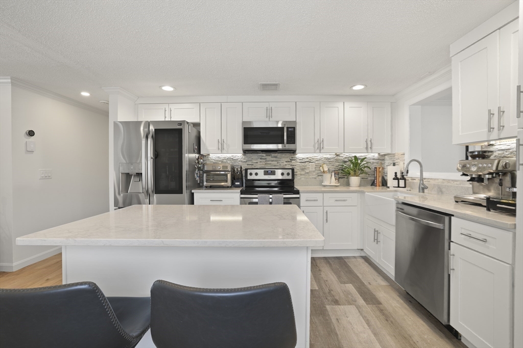 15 Riverside Court Norwood, MA 02062 - Photo 29 of 42