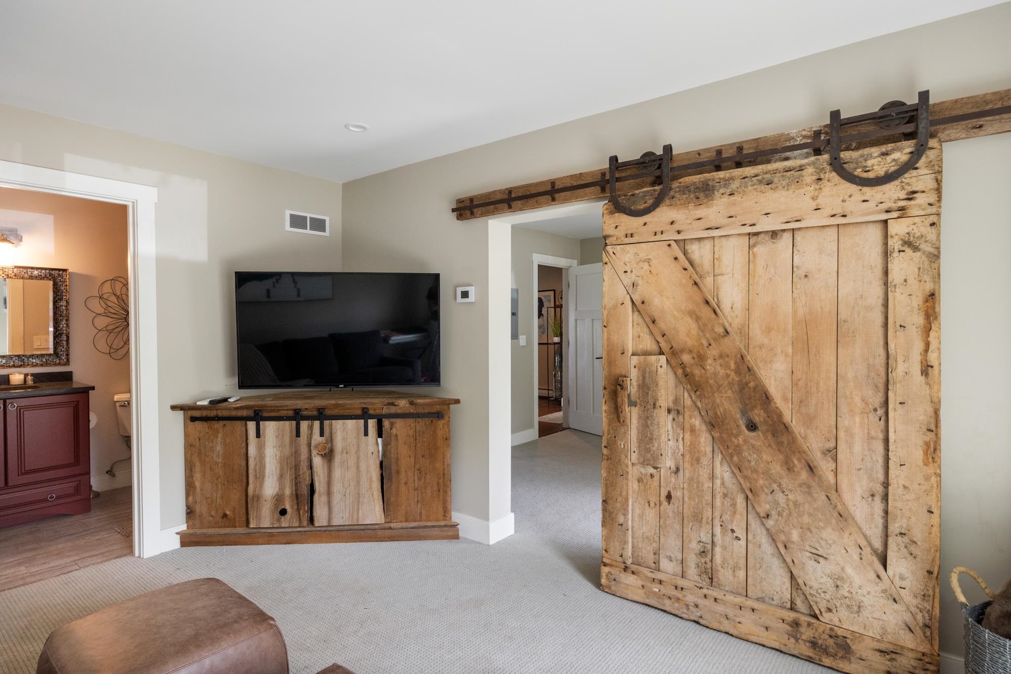 401 South Beach Road, Unit 401 AND 402 South Burlington, VT 05403 - Photo 31 of 53