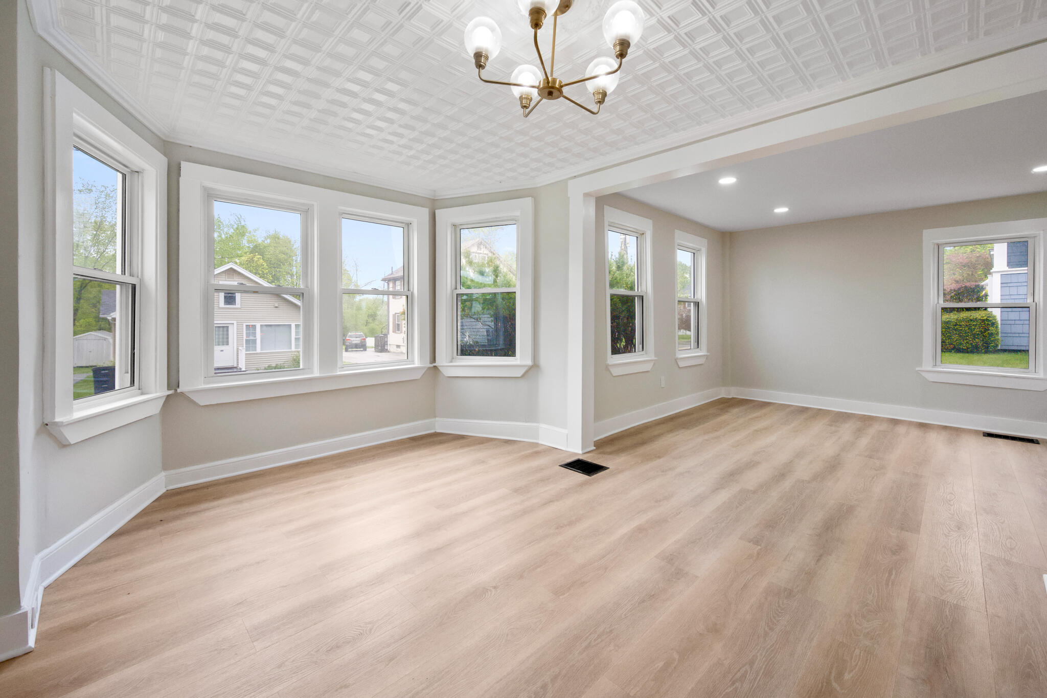 50 14th Street, Bangor, ME 04401